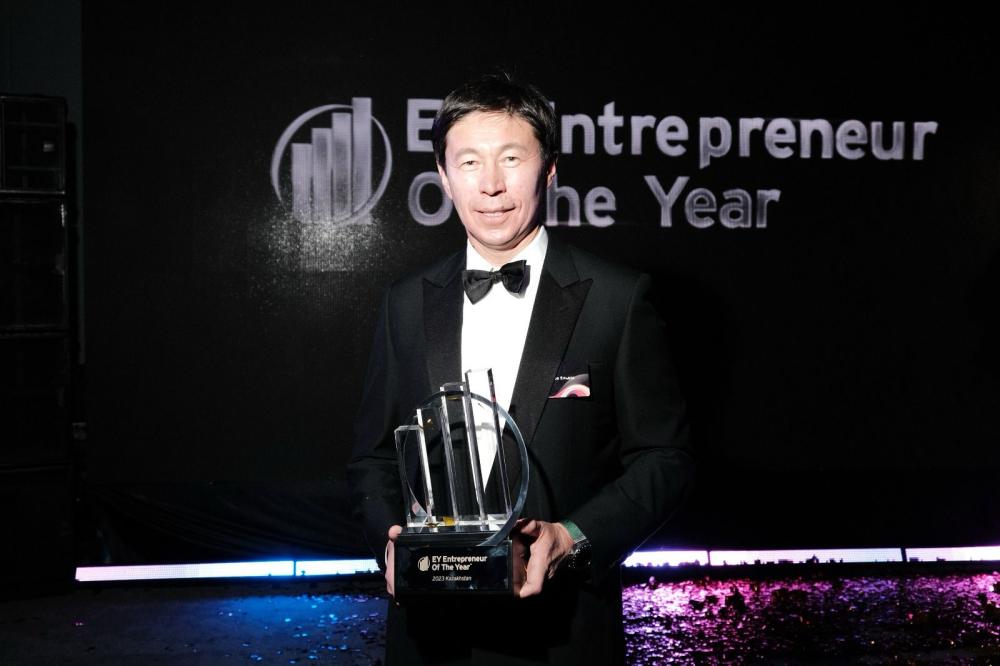 EY объявила предпринимателя года в Казахстане