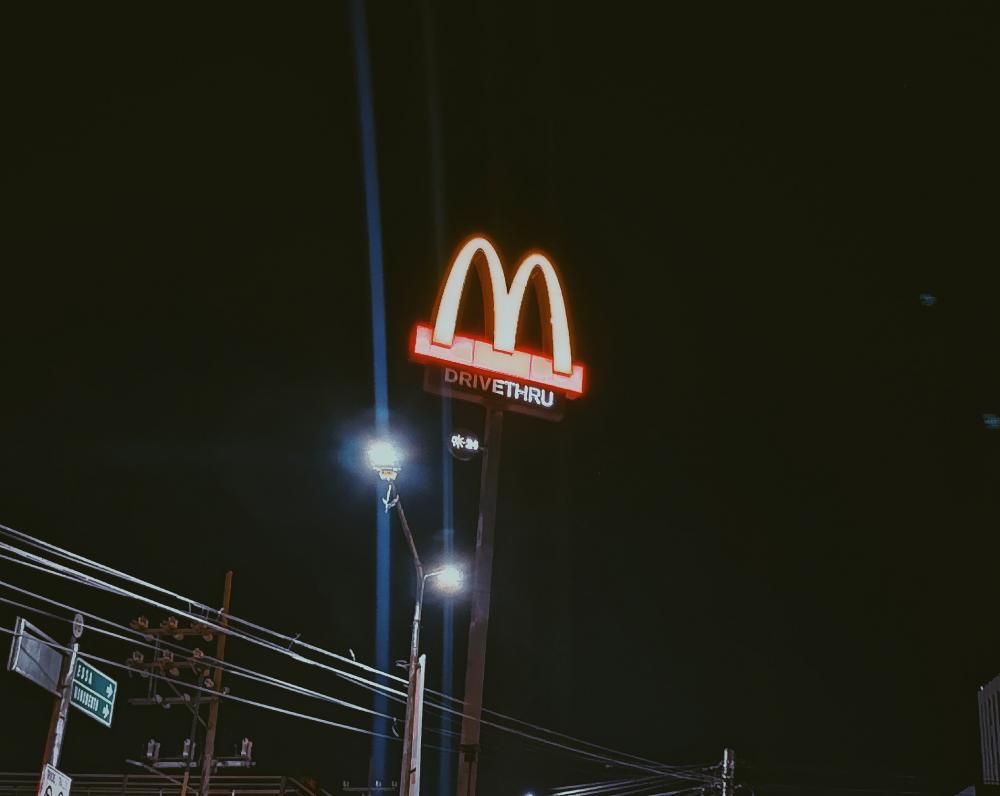 McDonald’s во Флориде начал платить соискателям $50 за собеседование