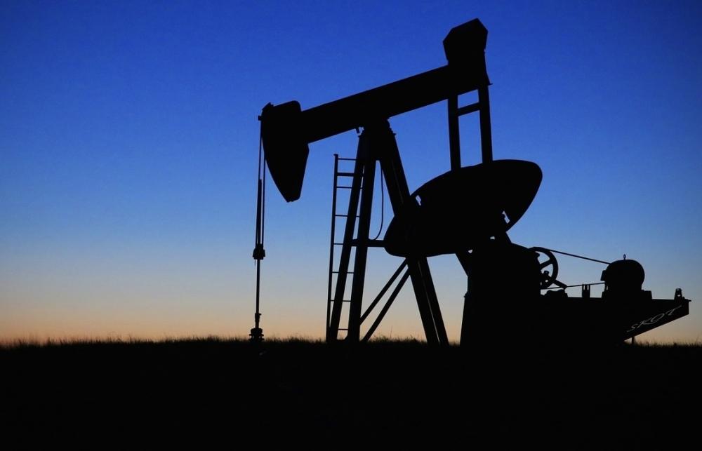 Казахстан планирует сократить добычу нефти