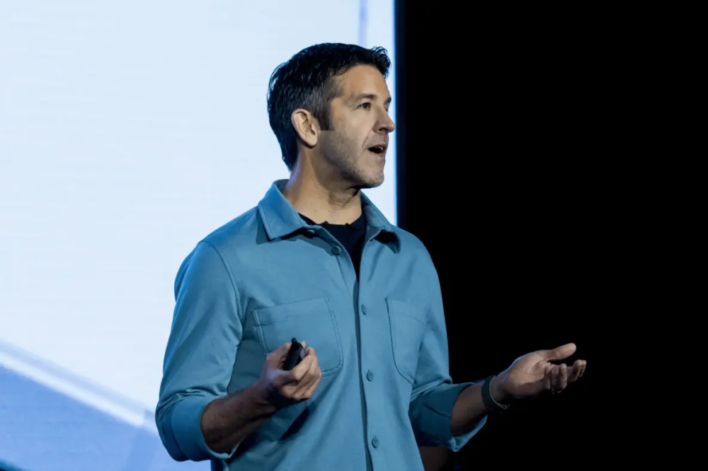 Apple возвращается к истокам: Почему Джона Тернуса называют «наследником философии Стива Джобса»