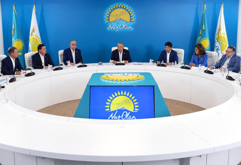 В Нур-Султане пройдет заседание политсовета Nur Otan с участием Назарбаева
