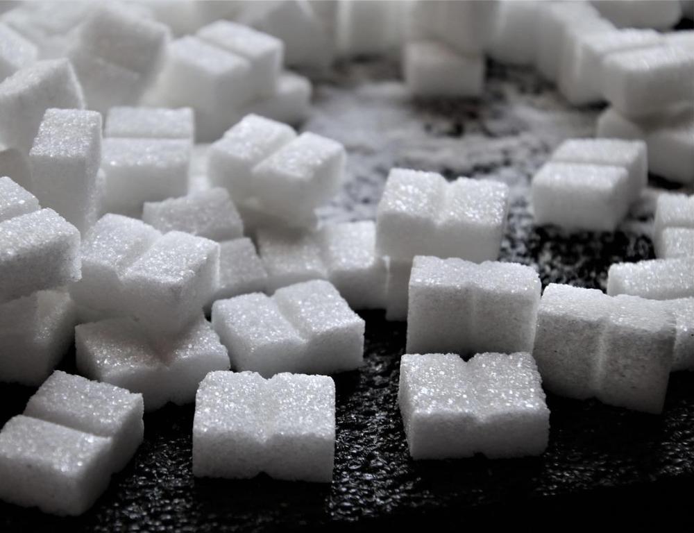 Сахар за год в РК подорожал почти на 87%