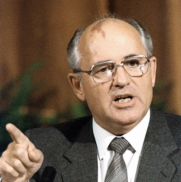 Горбачев избавил мир от страха ядерной катастрофы - политолог