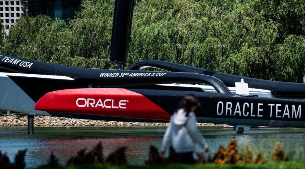 Жертвы ИИ-гонки: Oracle готовит новый раунд массовых сокращений ради финансирования дата-центров