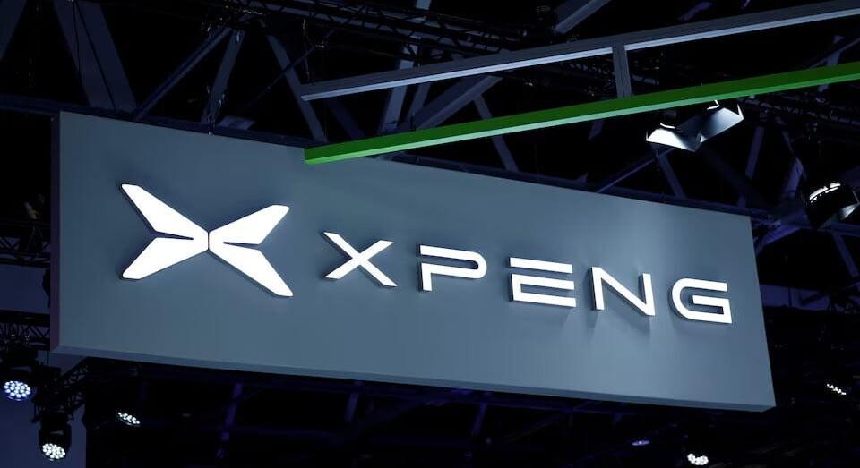 XPeng привлекает $1 млрд на развитие человекоподобных роботов и летающих авто