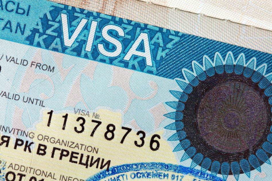 Иностранцам облегчили получение визы в Казахстан