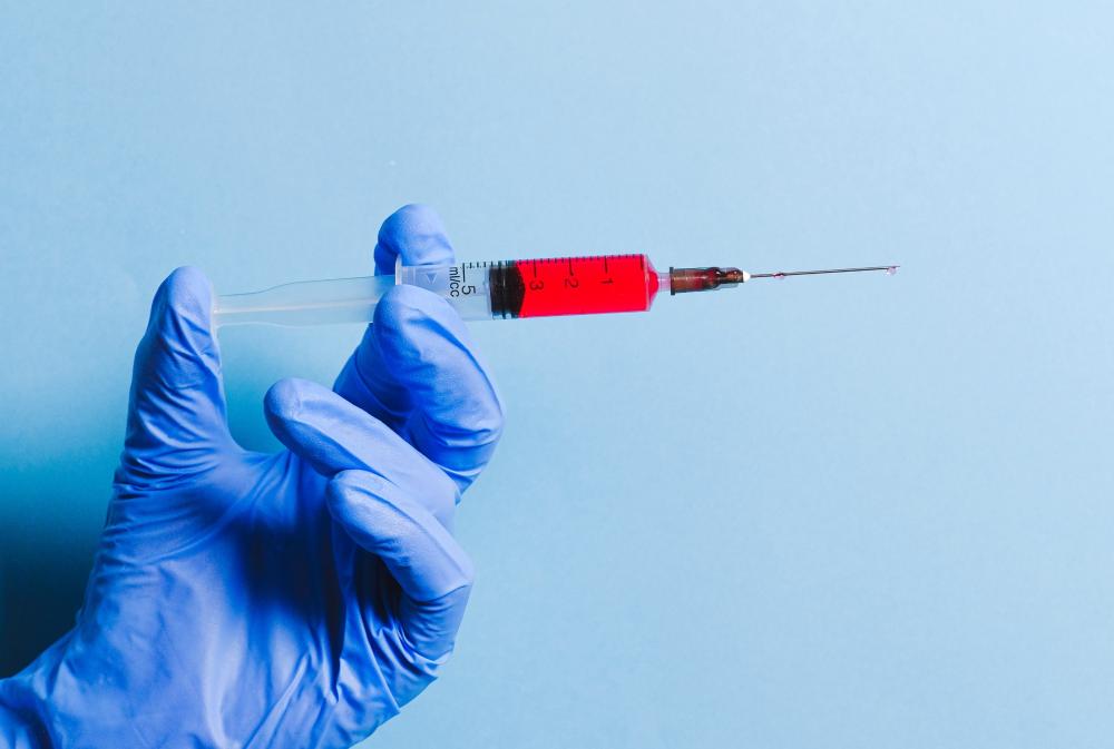 Ученые считают, что вакцина в 2021 году еще не будет доступной