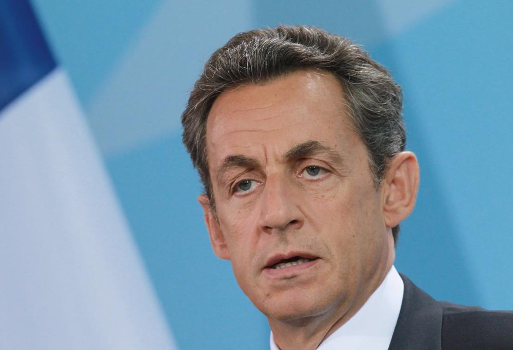 Саркози требуют посадить на 4 года