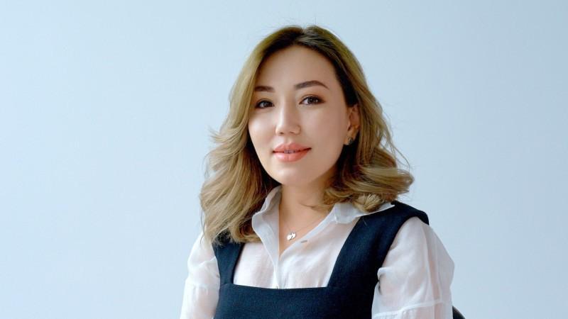 "Сумочки – в аутлете, а родители - пенсионеры в Уральске": Сергазиева ответила на обвинения