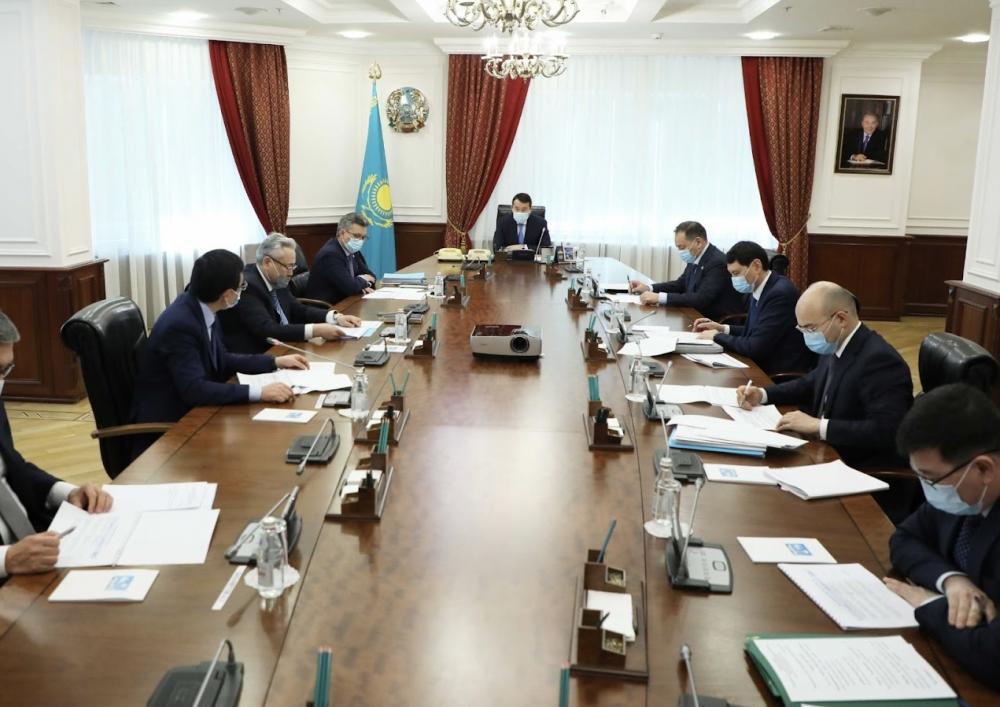 Смаилов: Необходимо выработать эффективные меры, чтобы жители страны почувствовали положительные изменения