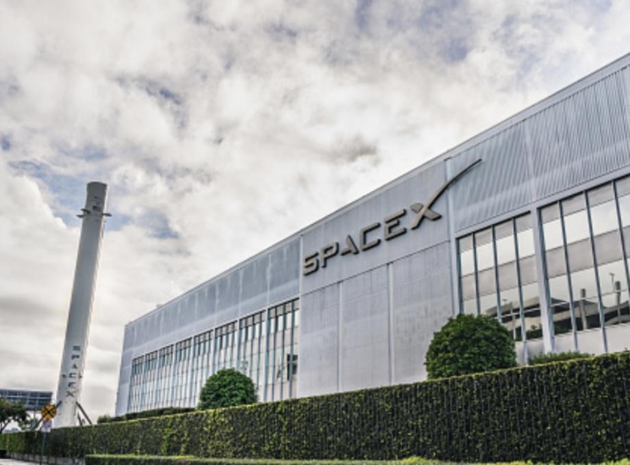 SpaceX запустила ракету с украинским спутником