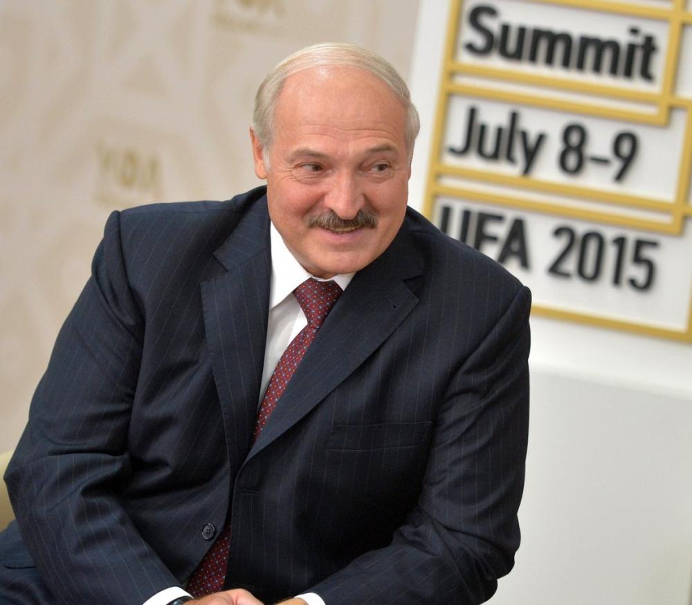 Лукашенко бессимптомно перенес коронавирус