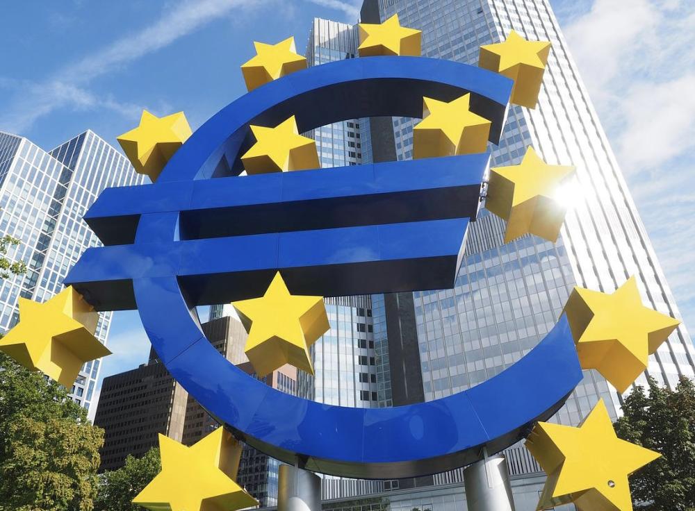 Впервые за 11 лет в Европе подняли процентную ставку