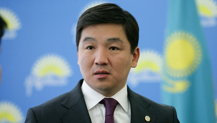 Аким Алматы проголосовал на выборах президента