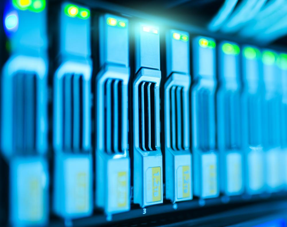 Веб-сайты авиакомпаний и банков выходили из строя из-за еще одного крупного сбоя сети