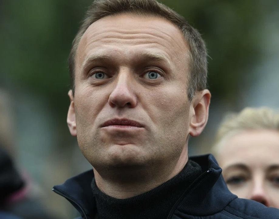 Навального приговорили к девяти годам колонии строго режима