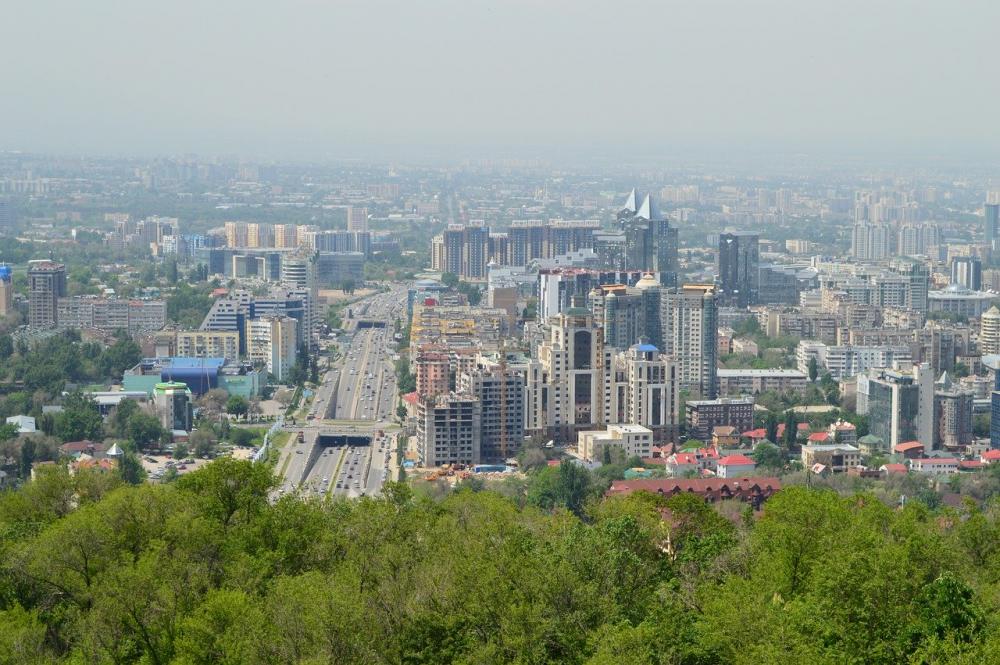 Токаев прибыл с рабочим визитом в Алматы