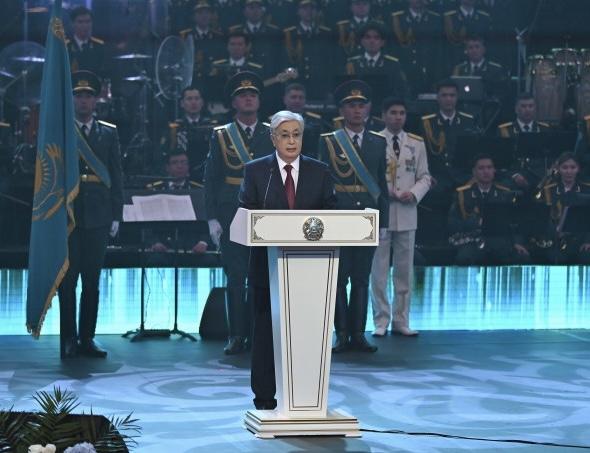 Токаев поздравил казахстанцев с Днём защитника Отечества