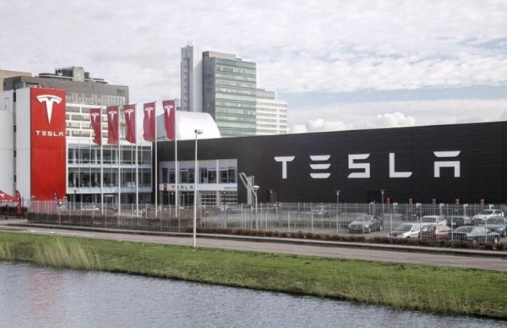Tesla Semi: Эпоха дизеля уходит в прошлое — запущено массовое производство электрогрузовиков
