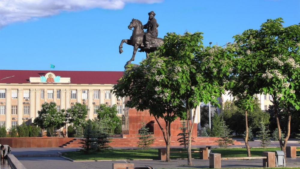 Центральная площадь Тараза получила имя Нурсултана Назарбаева