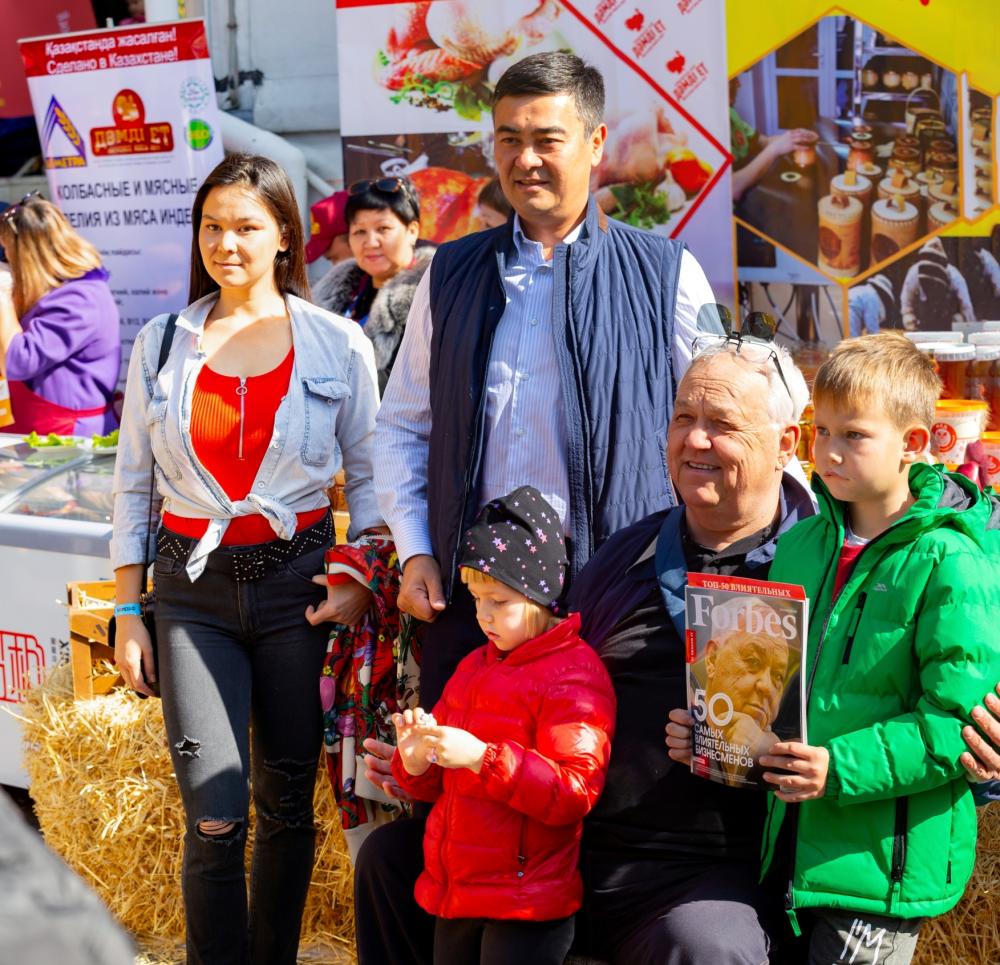 Как казахстанские бизнесмены отметили в горах праздник осени и урожая – October Fest