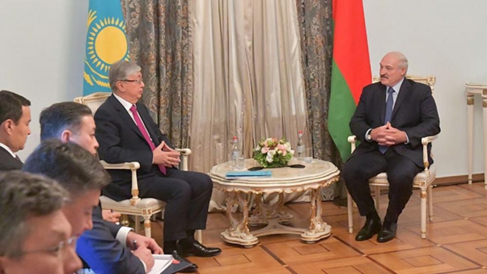 Лукашенко предложил Казахстану войти в капитал крупных компаний страны