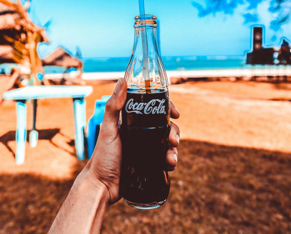 Coca-Cola прекратит выпуск напитков под 200 брендами