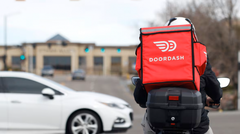 DoorDash договорилась купить Instacart за $17 млрд