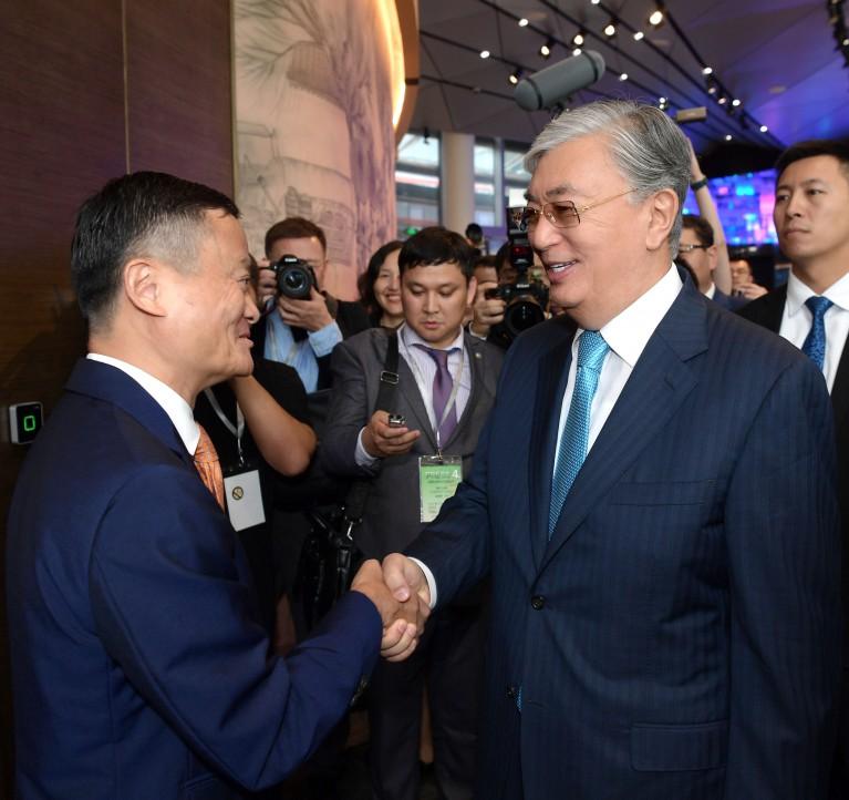 Касым-Жомарт Токаев провел встречу с основателем компании Alibaba Group Джеком Ма