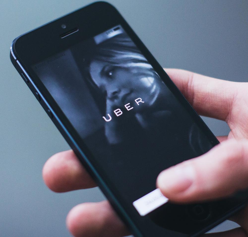 Uber объявил о переходе на электромобили