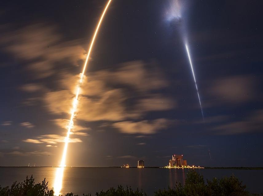 Полет, от которого волосы дыбом: почему первый рейс SpaceX был смертельно опасным