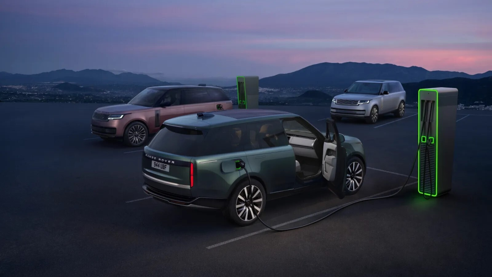 Jaguar Land Rover сокращает сотрудников из-за трансформации бизнеса