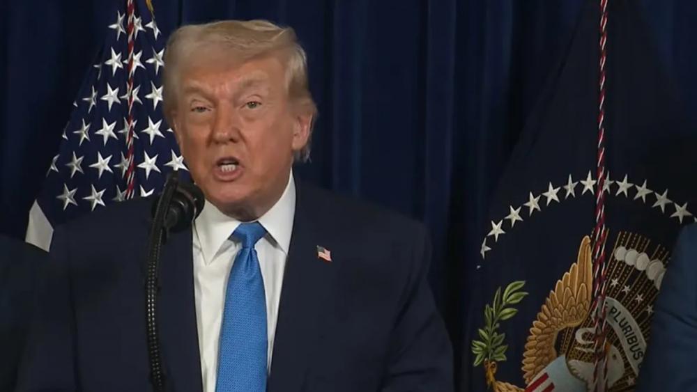 Трамп и крупнейшие IT-компании договорились о саморегулировании ИИ